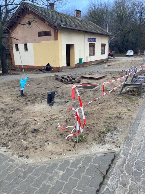 ÁLLOMÁS FELÚJÍTÁS-UTASTÁJÉKOZTATÓ KIÉPÍTÉSE: MUNKA- ÉS TŰZVÉDELMI KOORDINÁTORI FELADATOK ELLÁTÁSA