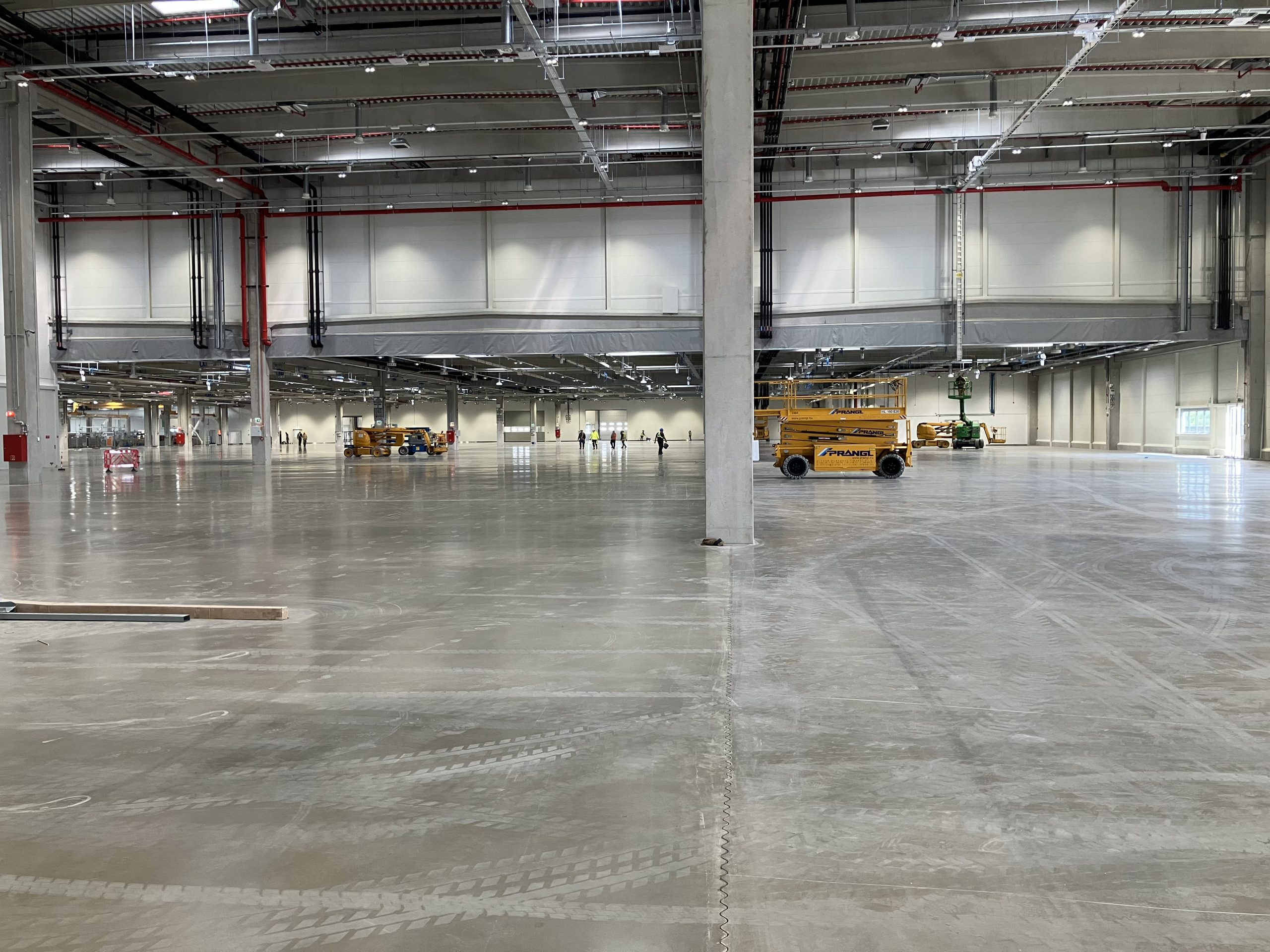 DUNAVECSEI GYÁRBŐVÍTÉSI ÉPÍTÉSI MUNKÁK